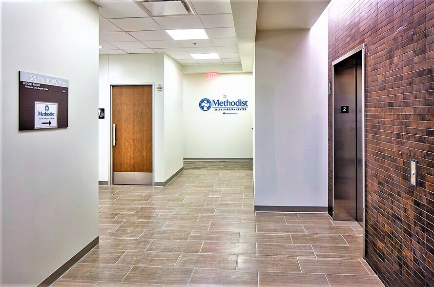 More Photos Of 1125 Raintree Cir, Allen Medical For Lease