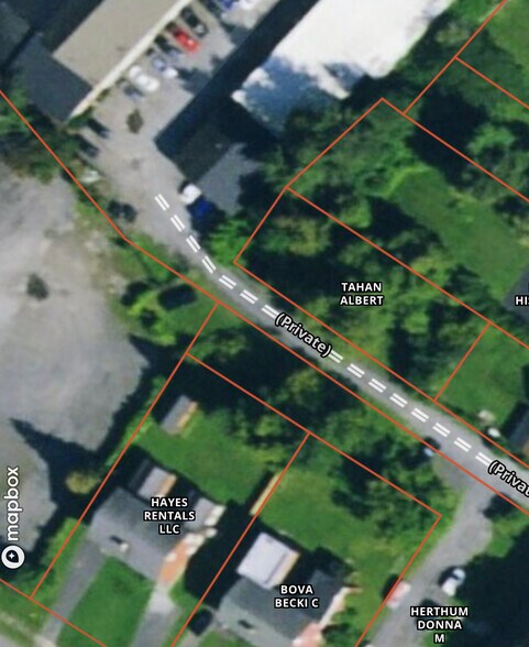 More Photos Of 17 Mill Pl, New York Mills Warehouse For Lease