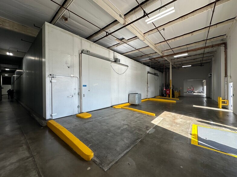 More Photos Of 1136-1150 S Vail Ave, Montebello Industrial For Sale