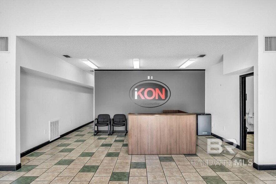 More Photos Of 20870 State Highway 59, Robertsdale Freestanding For Lease