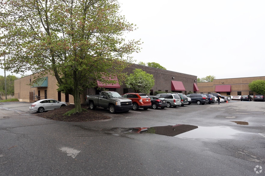 More Photos Of 300 Turner Industrial Way, Aston Township Light Manufacturing For Lease