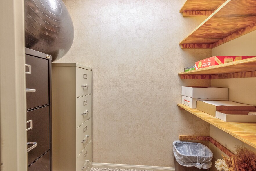 More Photos Of 16336 Whittier Blvd, Whittier Medical For Sale