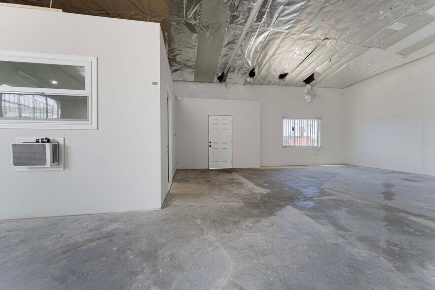 More Photos Of 15626 S Main St, Gardena Warehouse For Sale