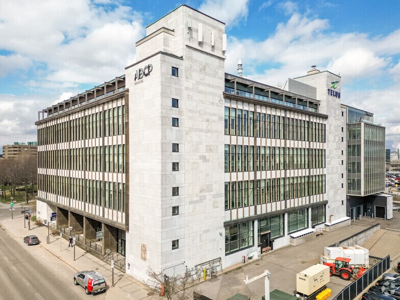 Primary Photo Of 300 Rue Saint-Paul, Québec Office Residential For Lease