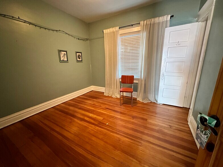 More Photos Of 4928 W 29th Ave, Denver Storefront Retail Office For Lease