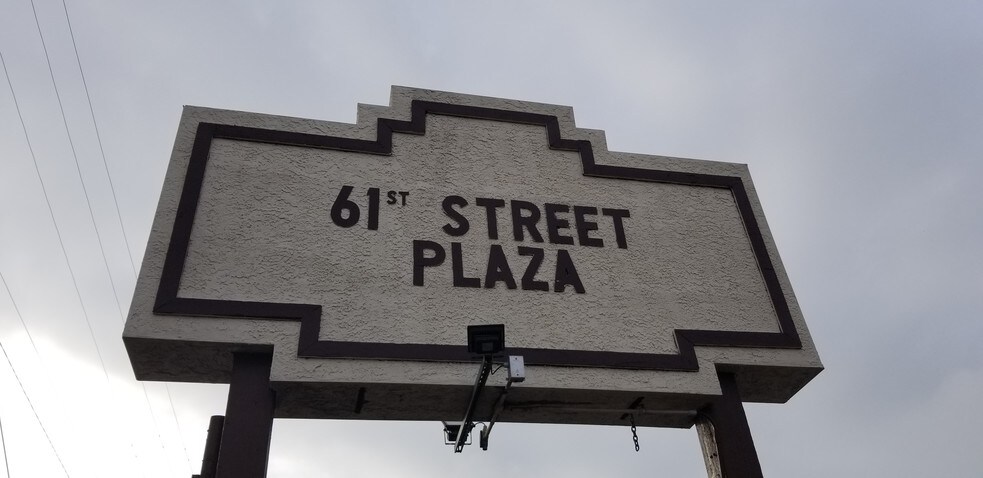 More Photos Of 2115 61st St, Galveston Storefront Retail Office For Lease