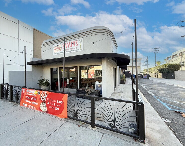 Primary Photo Of 820 Wilshire Blvd, Santa Monica Restaurant For Lease