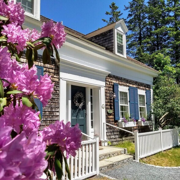 More Photos Of 715 State Highway 3, Bar Harbor Hospitality For Sale