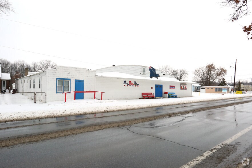 More Photos Of 19750 Sumpter Rd, Belleville Freestanding For Sale