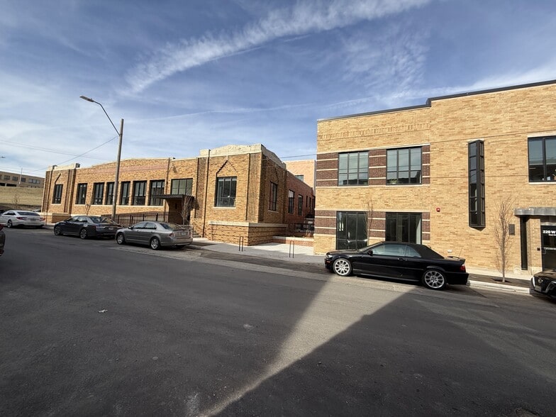 Primary Photo Of 220 W 18th St, Kansas City Office For Lease
