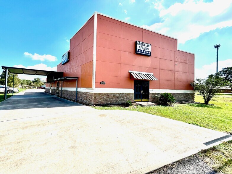 Primary Photo Of 6107 FM 521 Rd, Rosharon Specialty For Sale