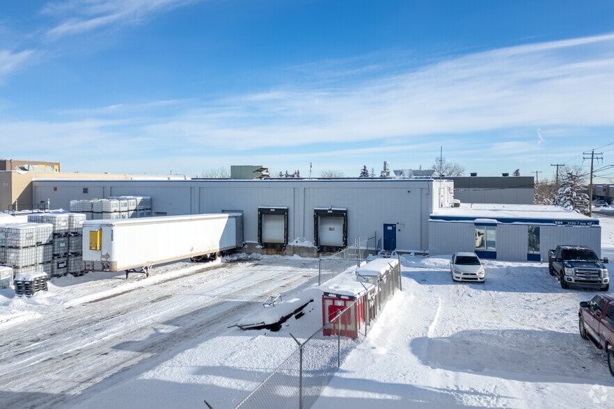 More Photos Of 2720 7th Ave NE, Calgary Warehouse For Sale