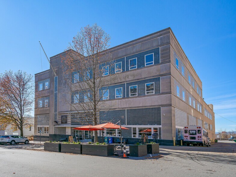 More Photos Of 14 O'Henry Ave, Asheville Loft Creative Space For Lease