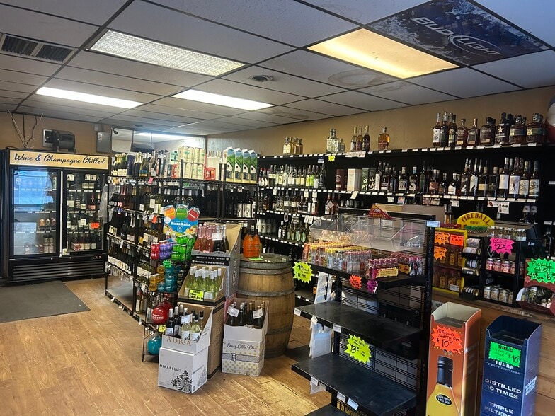 More Photos Of 3729 Walnut St, Denver General Retail For Sale