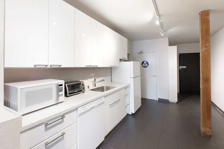 More Photos Of 1099 Folsom St, San Francisco Loft Creative Space For Lease