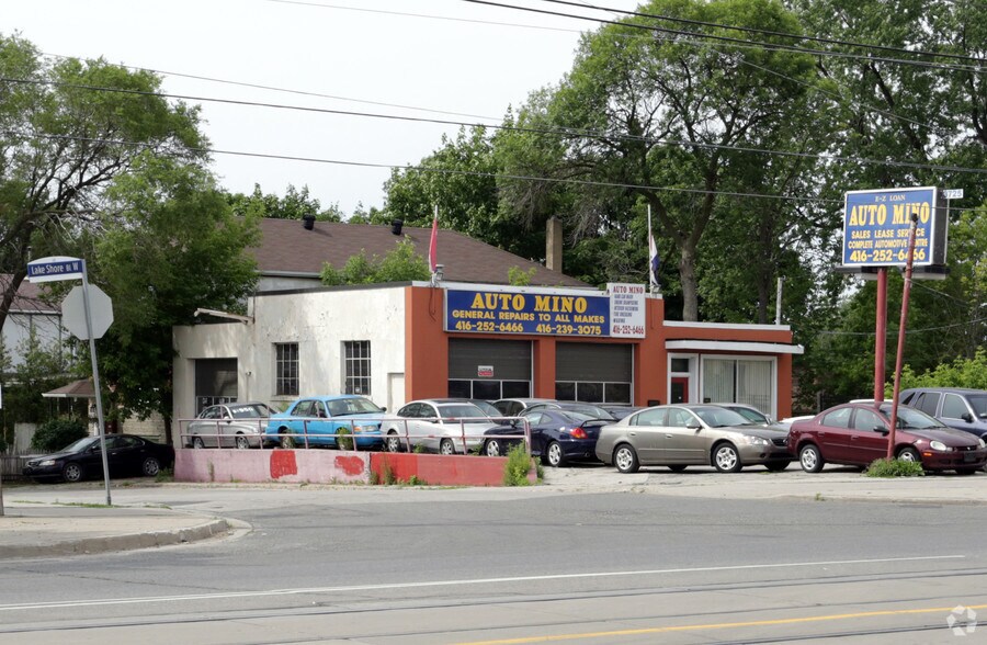 Primary Photo Of 3725 Lake Shore Blvd W, Toronto Auto Repair For Lease