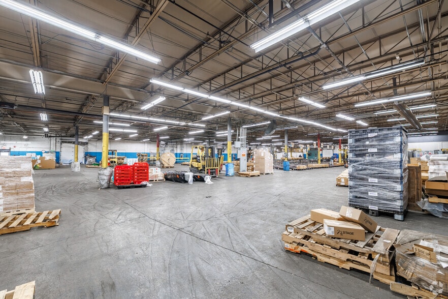 More Photos Of 151 Midler Park Dr, Syracuse Manufacturing For Sale