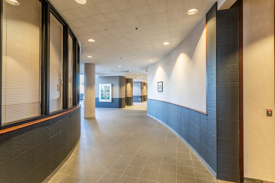 More Photos Of 765 Jefferson Rd, Rochester Medical For Lease