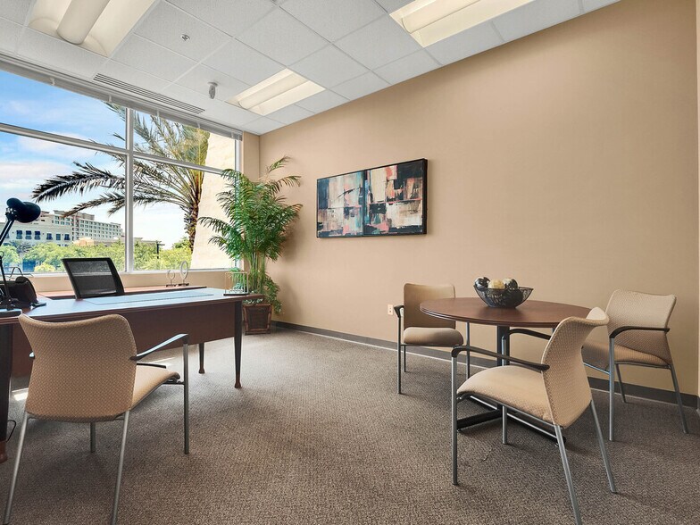 More Photos Of 1540 International Pky, Lake Mary Office For Sale