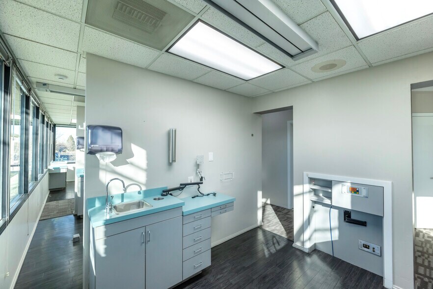 More Photos Of 5220 Neil Rd, Reno Medical For Lease