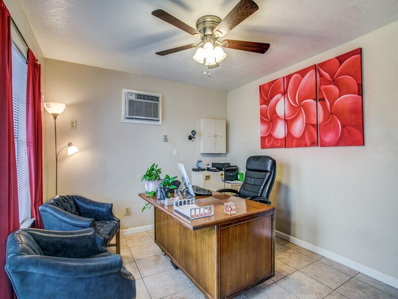 More Photos Of 5111 Interstate 35 N, Waco Apartments For Sale