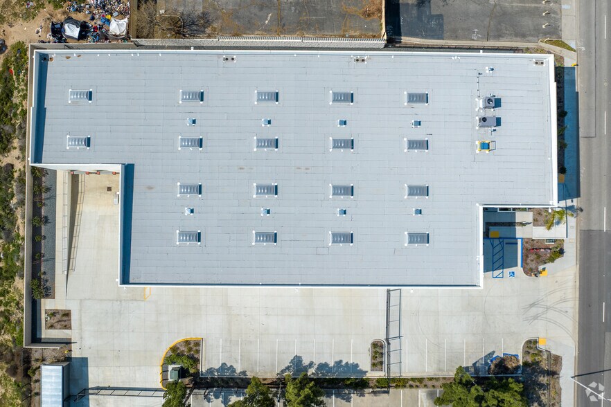 More Photos Of 4180 N Hallmark Pky, San Bernardino Industrial For Lease