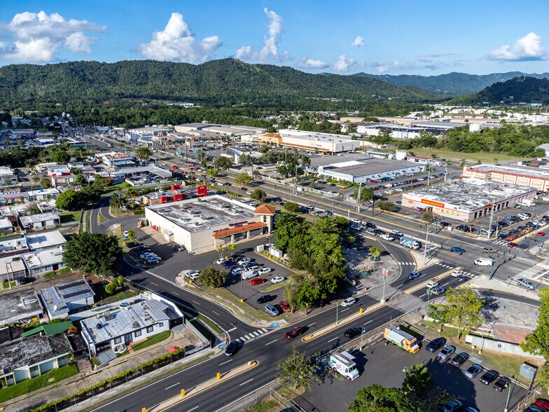 More Photos Of 101 PR-1, Caguas Drugstore For Sale