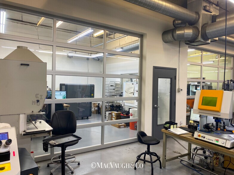 More Photos Of 904 S Alta Vista Ave, Monrovia Manufacturing For Lease