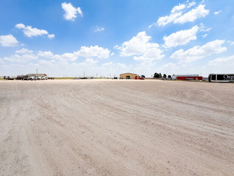 More Photos Of 1010 S FM 1788, Midland Service For Lease