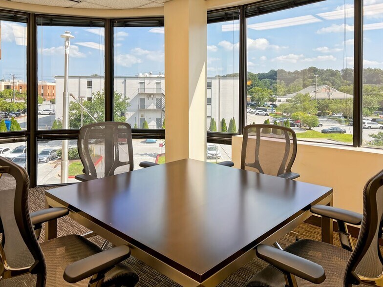 More Photos Of 100 West Rd, Towson Coworking Space