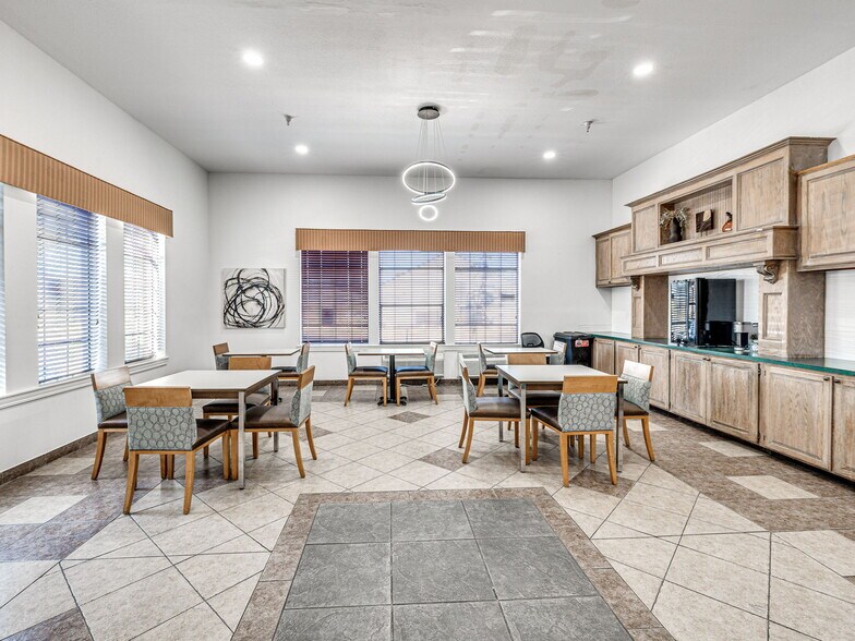More Photos Of 3211 S 79th East Ave, Tulsa Apartments For Sale