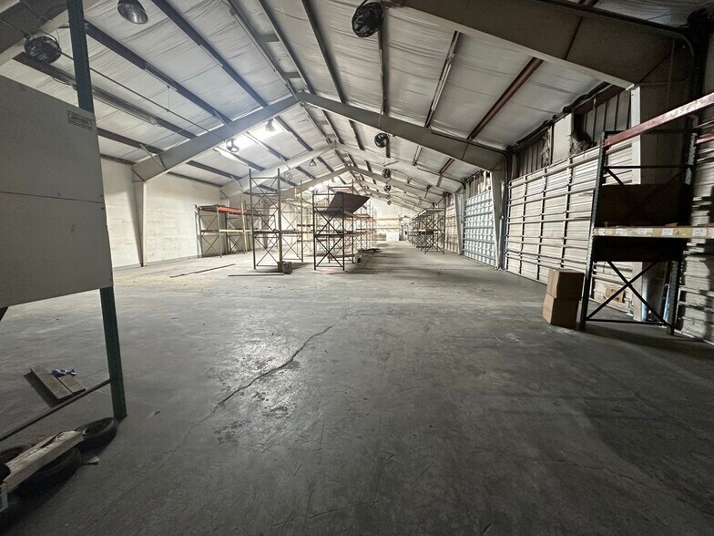 More Photos Of 2202 N 38th St, Tampa Truck Terminal For Lease
