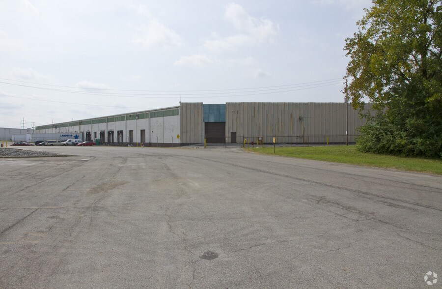 More Photos Of 1580 Williams Rd, Columbus Unknown For Lease