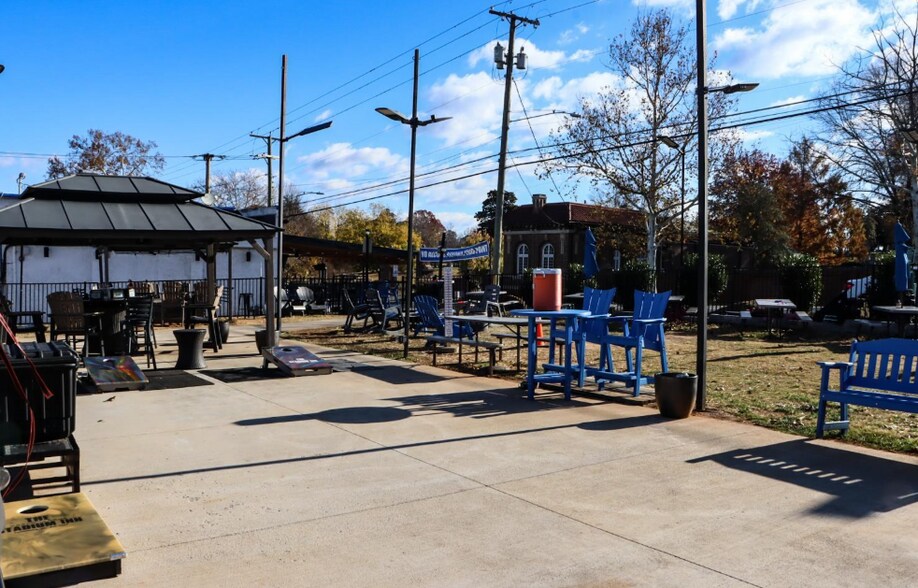 More Photos Of 3007 Fort Ave, Lynchburg Restaurant For Sale