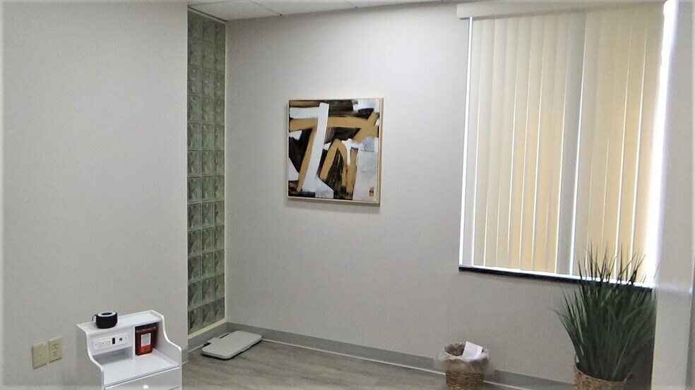 More Photos Of 50 Bridge St, Manchester Office For Sale