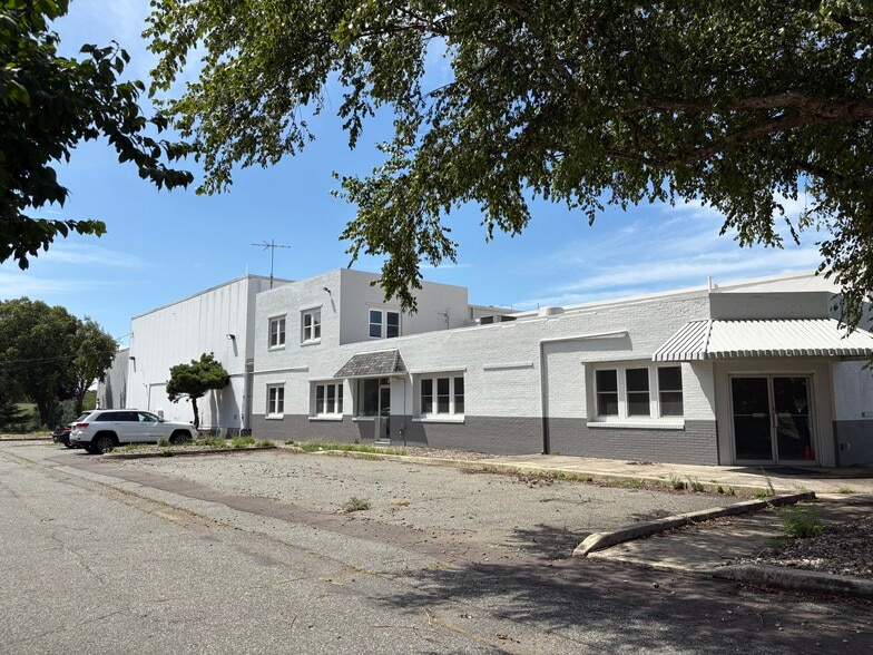 Primary Photo Of 1207 W Bridge St, Spring City Warehouse For Lease