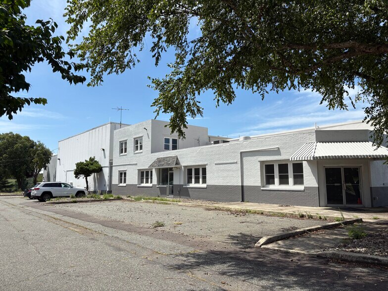 Primary Photo Of 1207 W Bridge St, Spring City Warehouse For Sale
