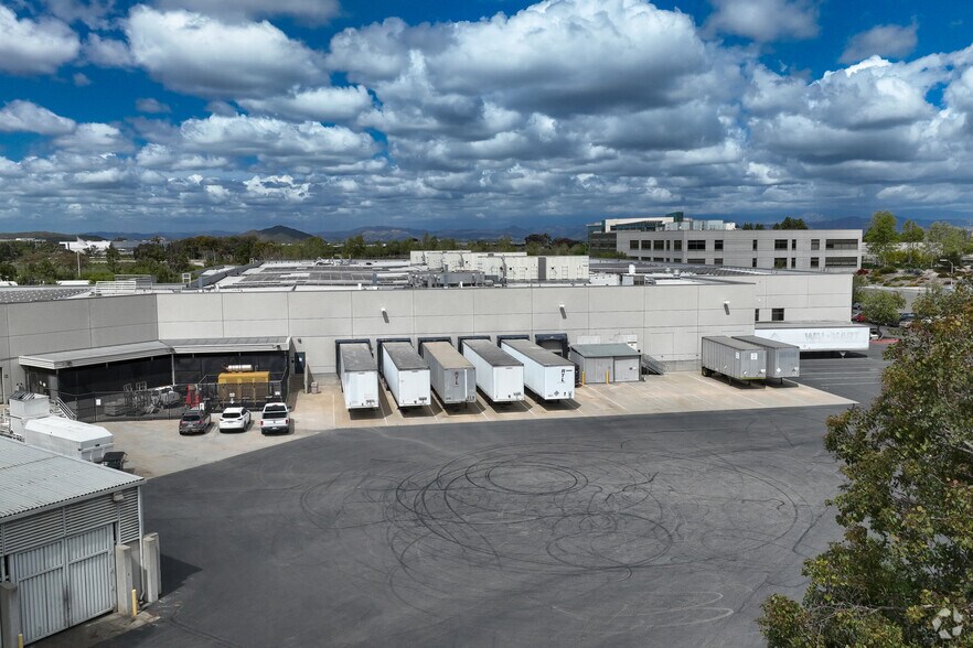 More Photos Of 16399 W Bernardo Dr, San Diego Research And Development For Lease