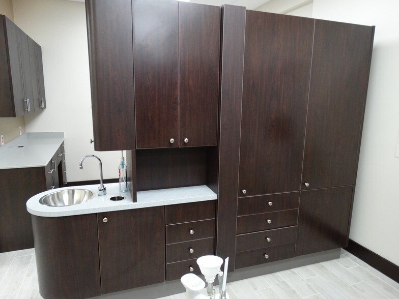 More Photos Of 6051-6095 W Commercial Blvd, Tamarac Medical For Sale