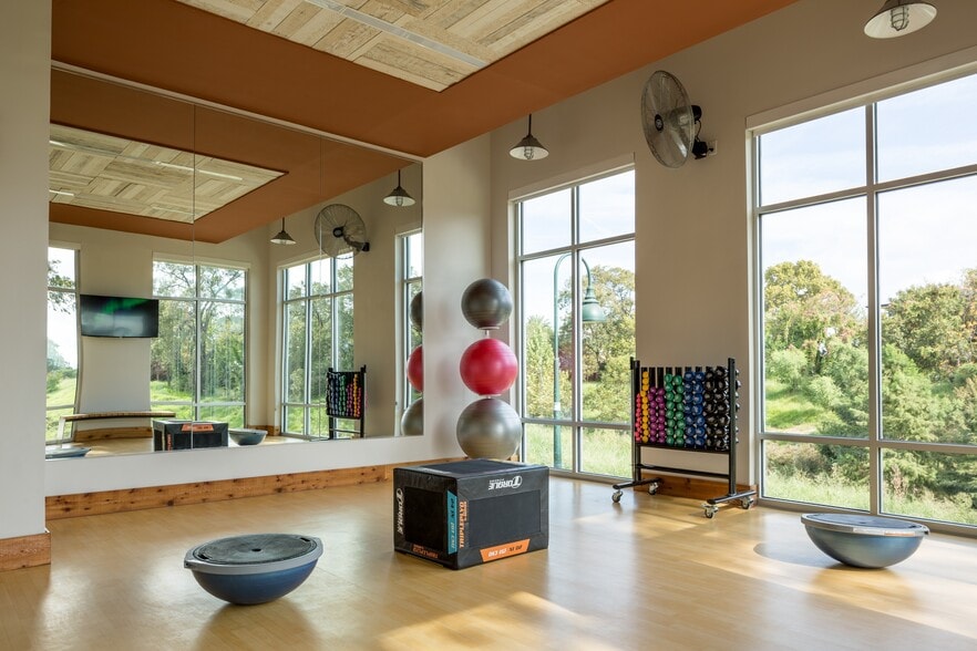 More Photos Of 423 Blue Star, San Antonio Apartments For Lease