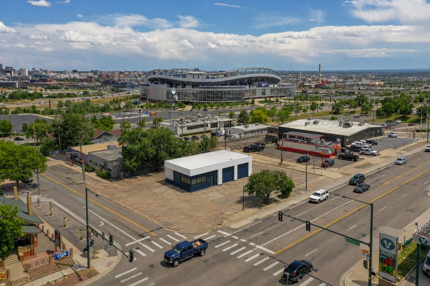 Primary Photo Of 1940 Federal Blvd, Denver Auto Repair For Sale