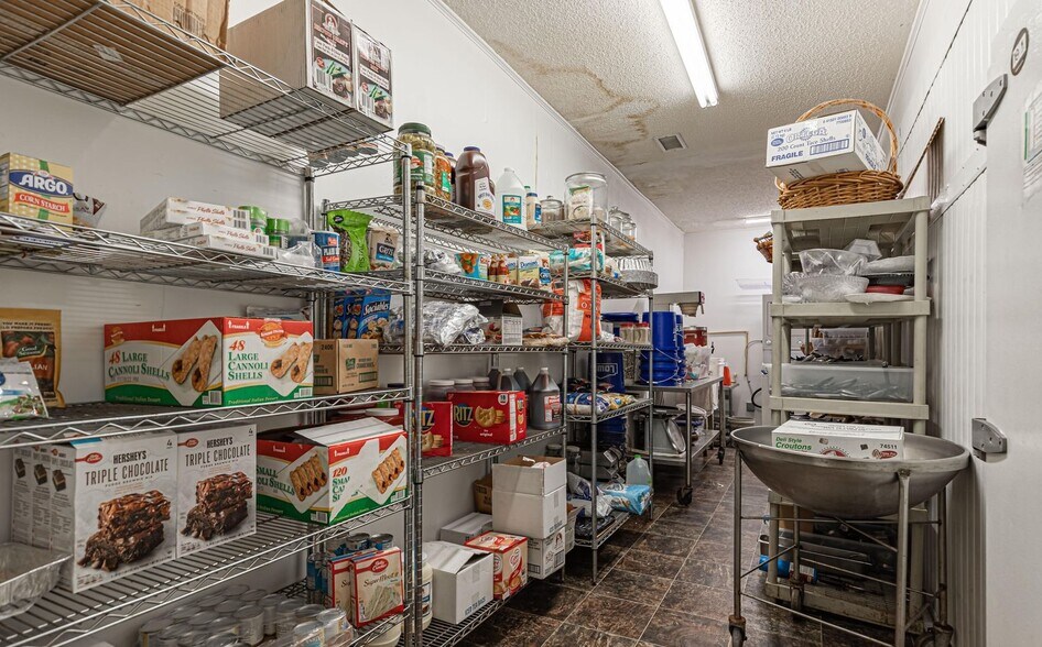 More Photos Of 3305 Parental Home Rd, Jacksonville Storefront Retail Office For Sale