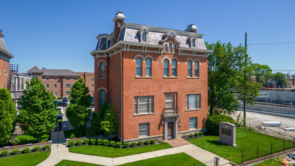 More Photos Of 630 E Broad St, Columbus Office For Sale