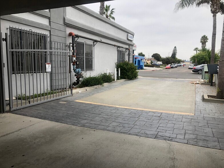 More Photos Of 424-428 Broadway, Chula Vista Office For Sale