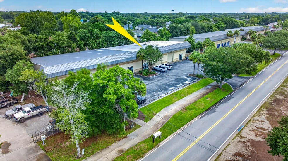 More Photos Of 295 Azalea Dr, Destin Warehouse For Sale