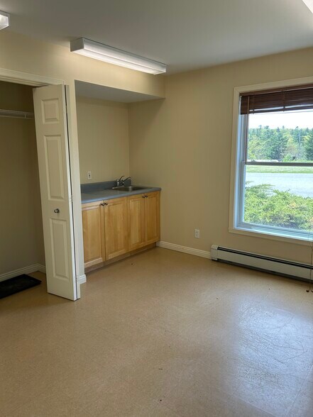 More Photos Of 292 South St, Blue Hill Office For Lease