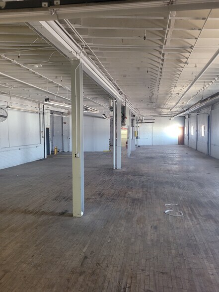 More Photos Of 555 E 242nd St, Bronx Industrial For Sale