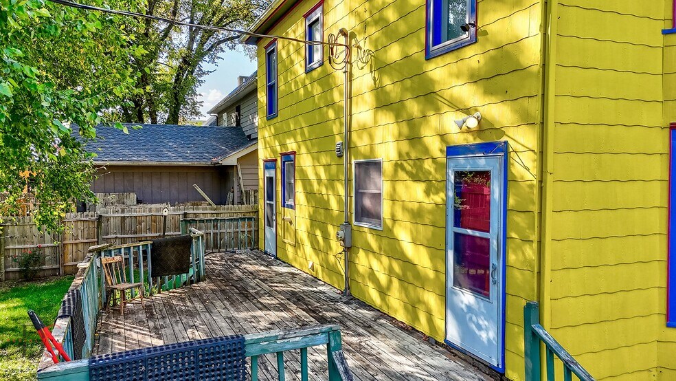 More Photos Of 131 Church st, North Utica Specialty For Sale