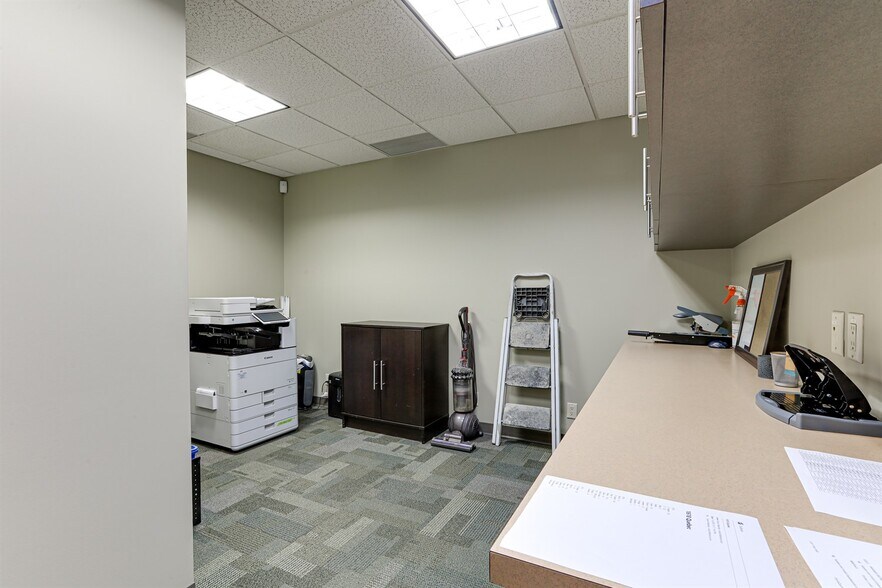 More Photos Of 2572 Davies Ave, Port Coquitlam Warehouse For Sale