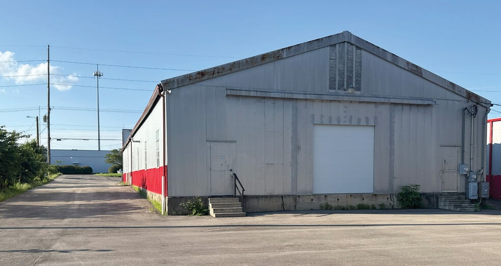 More Photos Of 1944 W Dorothy Ln, Dayton Warehouse For Lease
